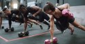 Hantle sześciokątne zestaw 2x4 kg ciężarki do ćwiczeń obciążniki fitness różowe ModernHome ModernHome