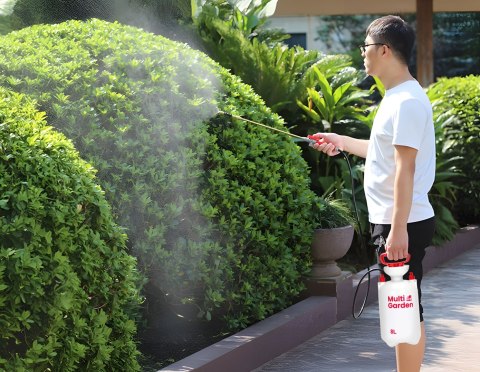 Opryskiwacz ciśnieniowy 8L ogrodowy ręczny 2.2-2.5 bar długa lanca pompa tłokowa MultiGarden MultiGarden